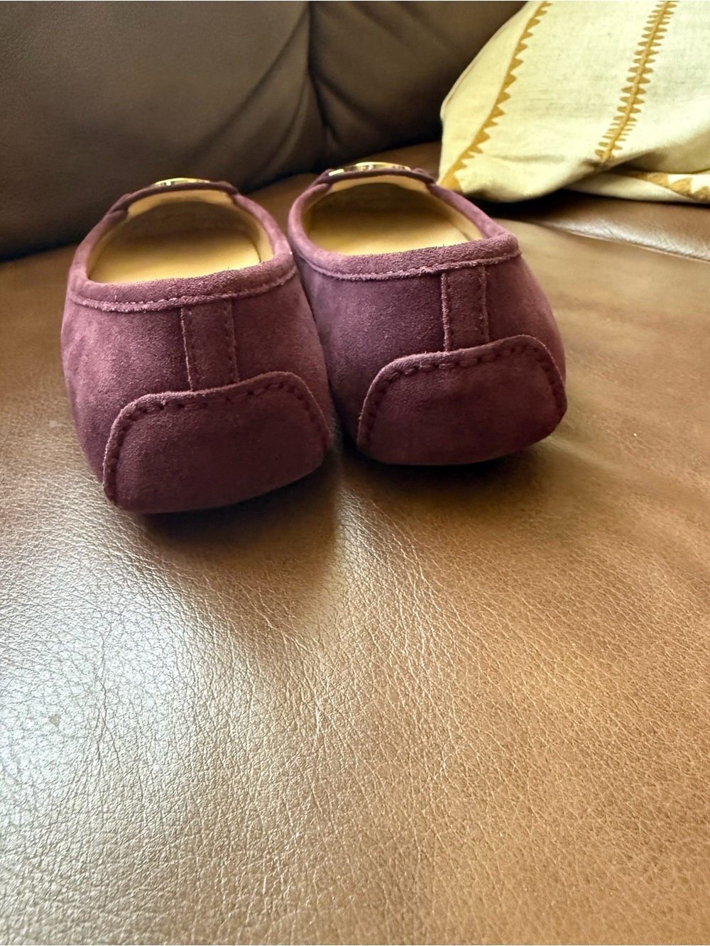 These are Michael Kors Fulton Moc suede flats - Picture 4 of 8